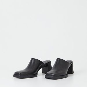 Vagabond Edwina Mules